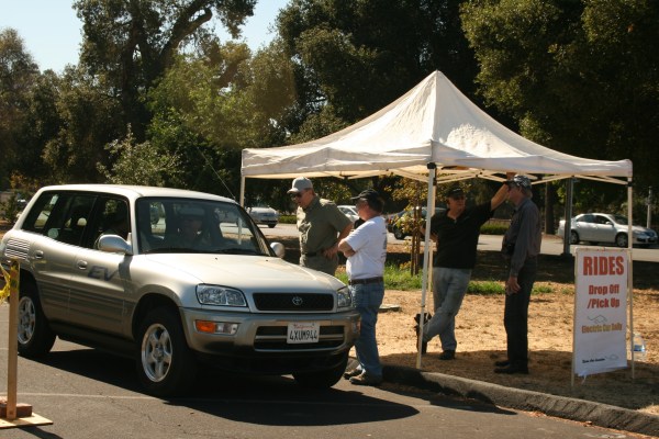 都來到EAA年度電動車大集會, 怎能不下來試乘一番?