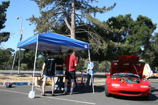 先前為您報導過的KLEENSPEED也在EAA年度電動車大集會現場。圖左為電動車Eiata。