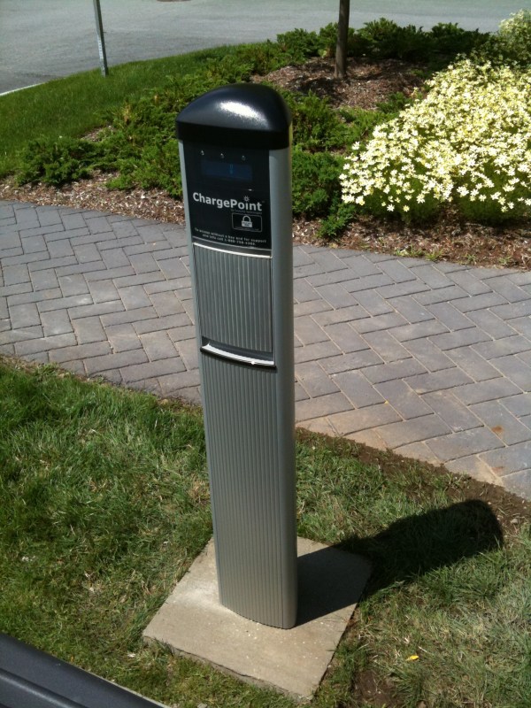 目前已可以在灣區發現COULOMB充電站的蹤跡。