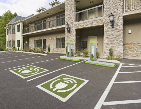 EVATRAN日前宣稱將推出無線充電站Plugless Power。